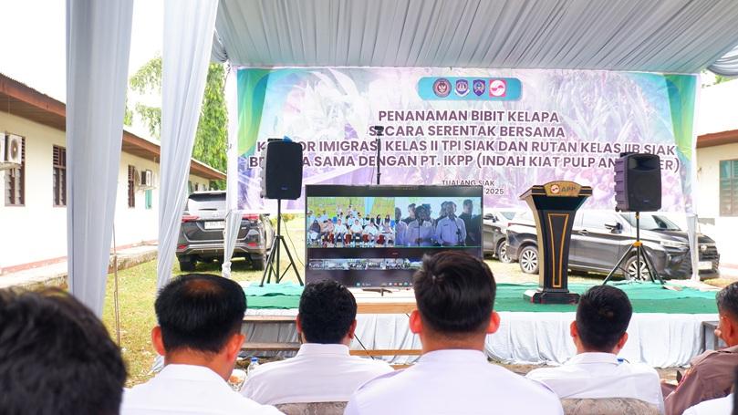 penanaman kelapa imigrasi siak2